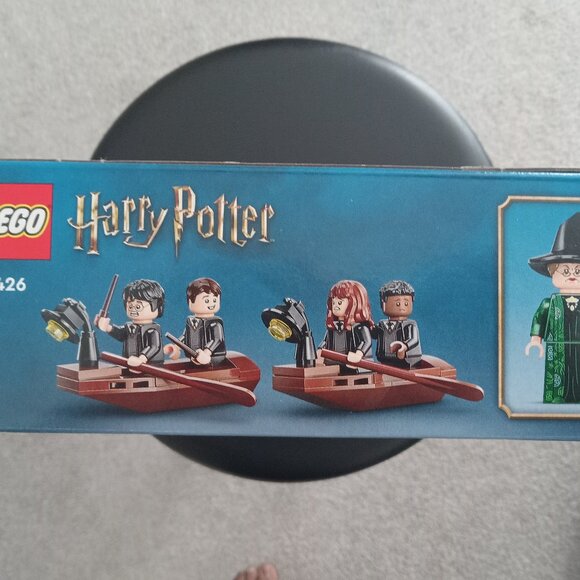 UNOPENED! NEW!LEGO Harry Potter: Hogwarts Castle Boathouse (76426) - Picture 3 of 3